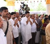 Nara Lokesh attends Ramoji Rao last rites in Hyderabad