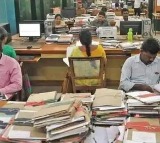 Centre serious over govt employees coming late to aoffice