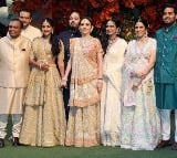 Mukesh Ambani family members and their roles in Reliance Industries 