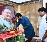 Union minister Kishan Reddy consoles Talasani Srinivas Yadav