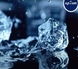 Ice water treatment to remove wrinkles on face