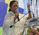 Mamata Banarjee walked out from NITI Aayog meeting