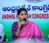 Sharmila demands clarity on Aarogya Sri implement in AP