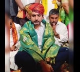 AP Minister Nara Lokesh offers prayers in Kanaka Putlamma temple 