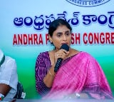 Sharmila questions AP Govt on farmers issue