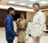 Chandrababu met two ordent TDP fans 