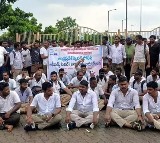 AP Special Police Officers Stage Dharna At Tirupati Collectarate