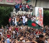 Protesters Ultimatum To Bangladesh Chief Justice