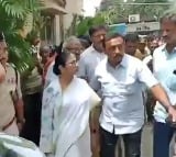 Will hand over doctor’s rape & murder case to CBI if police probe not done by Sunday, says Mamata Banerjee