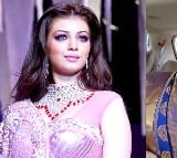 Ayesha Takia Looks Unrecognisable In New Photo Fans SHOCKED