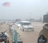 Heavy rain causes huge traffic voes at Kaja toll gate