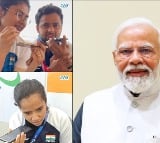 PM Modi speaks to medallists of Paralympic Games, lauds their performance