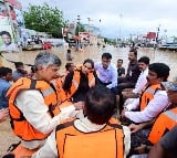 Chandrababu visits flood hit areas in Vijayawada