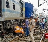 Indore Jabalpur Express derails in Jabalpur