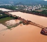 Andhra floods affect 10 lakh people, damaged crops over 5 lakh acres