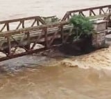 Thummala inspects Godavari at Bhadrachalam