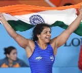 Sakshi Malik, Geeta Phogat announce Wrestling Champions Super League