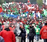 Belgium: Thousands protest in Brussels against Audi factory closure