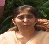 YS Sunitha meets Chandrababu