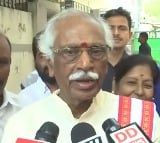 Bandaru Dattatreya participates in Ganesh Immirsion