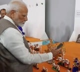 PM Modi buys artefact of Lord Jagannath, makes digital payment at Vishwakarma programme