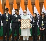 PM Modi meets Chess Olympiad gold-winning Indian men's and women's teams