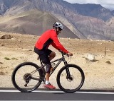 Farhan Akhtar makes the most of his off day by riding a bicycle in
 the mountains