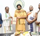 invitation to deputy cm pawan kalyan for tirumala srivari brahmotsavam