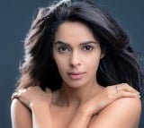 When Mallika Sherawat was harassed by a Bollywood hero knocking her
 door at midnight