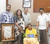 Tamil Nadu Chief Minister Presents Kalaignar Memorial Kalaithurai Vithagar award To P Susheela