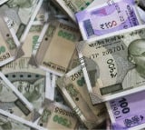 Bank freezes an account after deposited Rs 999 crores mistakenly