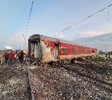 Tamil Nadu Train Accident 12 Coaches of Mysore Darbhanga Express Derail