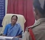 another controversy minister konda surekha given warning to geesukonda police