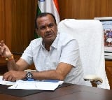 Minister Komatireddy lashes out at KTR