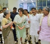 Sonia Gandhi, Priyanka land in Mysuru ahead of nomination filing; warmly received by K’taka CM & Dy CM