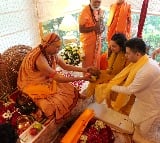 Shankaracharya Swami Avimukteshwaranand visits Raghav-Parineeti's home, blesses them