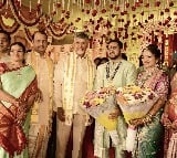 Chandrababu attends ABN AP Bureau Chief Ramarao son wedding in Vijayawada