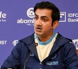 Gambhir doesn't have right demeanour nor the words to interact with press: Manjrekar