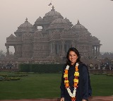 Tulsi Gabbard Origin Details