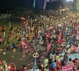 heavy croud siva temples