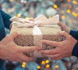 As per Vastu shastra these items should never gift to For newly wed couples