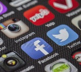 Australia passes bill to ban young children from social media