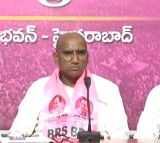 RS Praveen Kumar fires at Konda Surekha over food poision comments