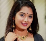 Bigg Boss Fame Priyanka Jain Apologizes to Devotees and TTD