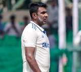 BGT: Gavaskar compares Ashwin's mid-series retirement to Dhoni's 2014-15 call