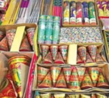 Delhi govt imposes ban on firecrackers from January 1