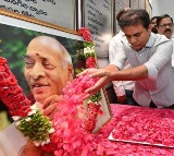 KTR Pays Floral Tribute to PV Narasimha Rao