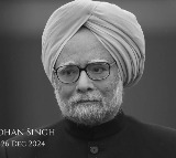 Manmohan Singh’s Daughter Performs Final Rites