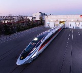 China New Bullet Train With 450 KMPH