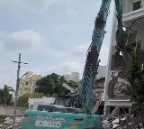 Hydra demolitions in Nanakramguda
